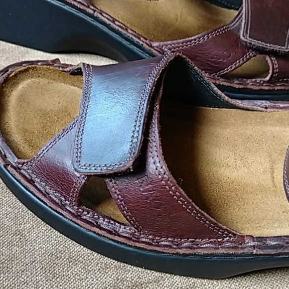 NAOT sandals - Picture 5 of 5